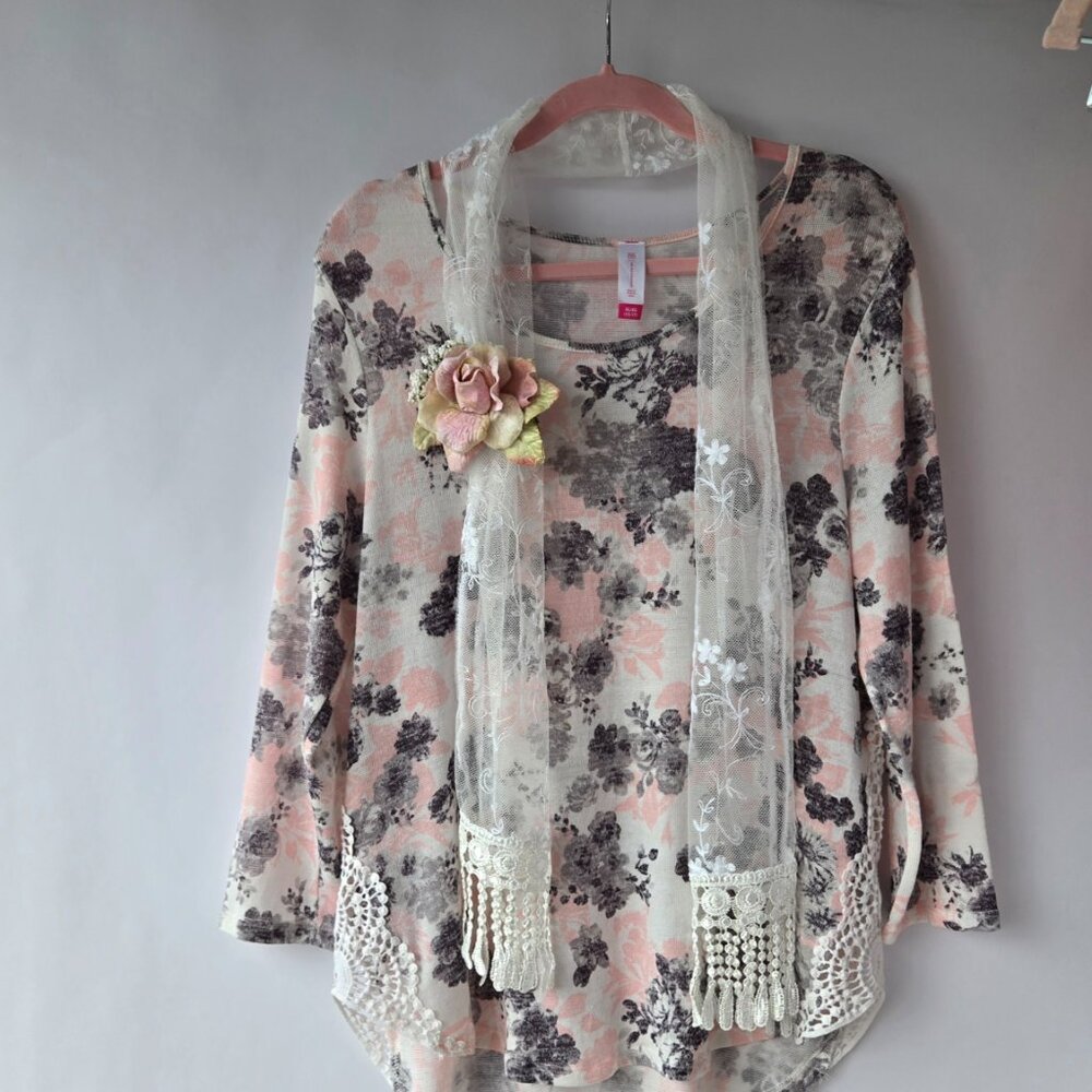 BUNDLE (3) Sweater Top & Rose Brooch Accessory Romantic Lace Fairycore Cottage